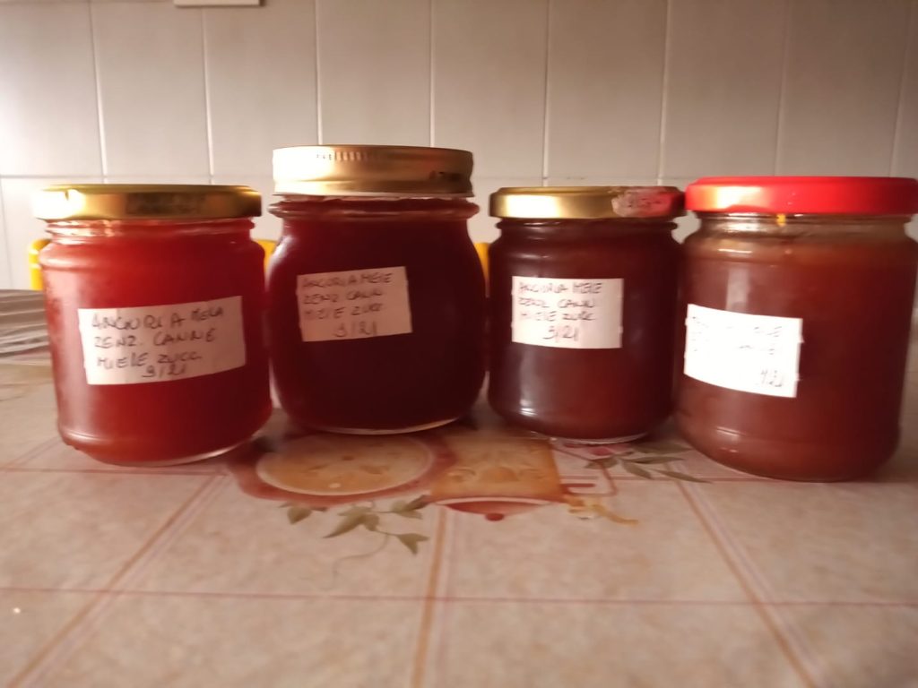 Marmellata di bucce di anguria con zenzero, cannella e miele